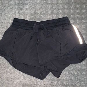 Lululemon Hotty Hot Shorts EUC